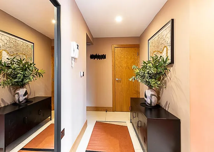 Convenient Euston London Apartment